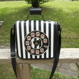Betsey Johnson cross body phone Purse